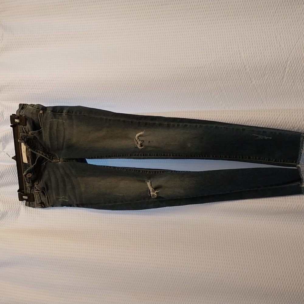 KanCan Distressed Raw Hem Jeans